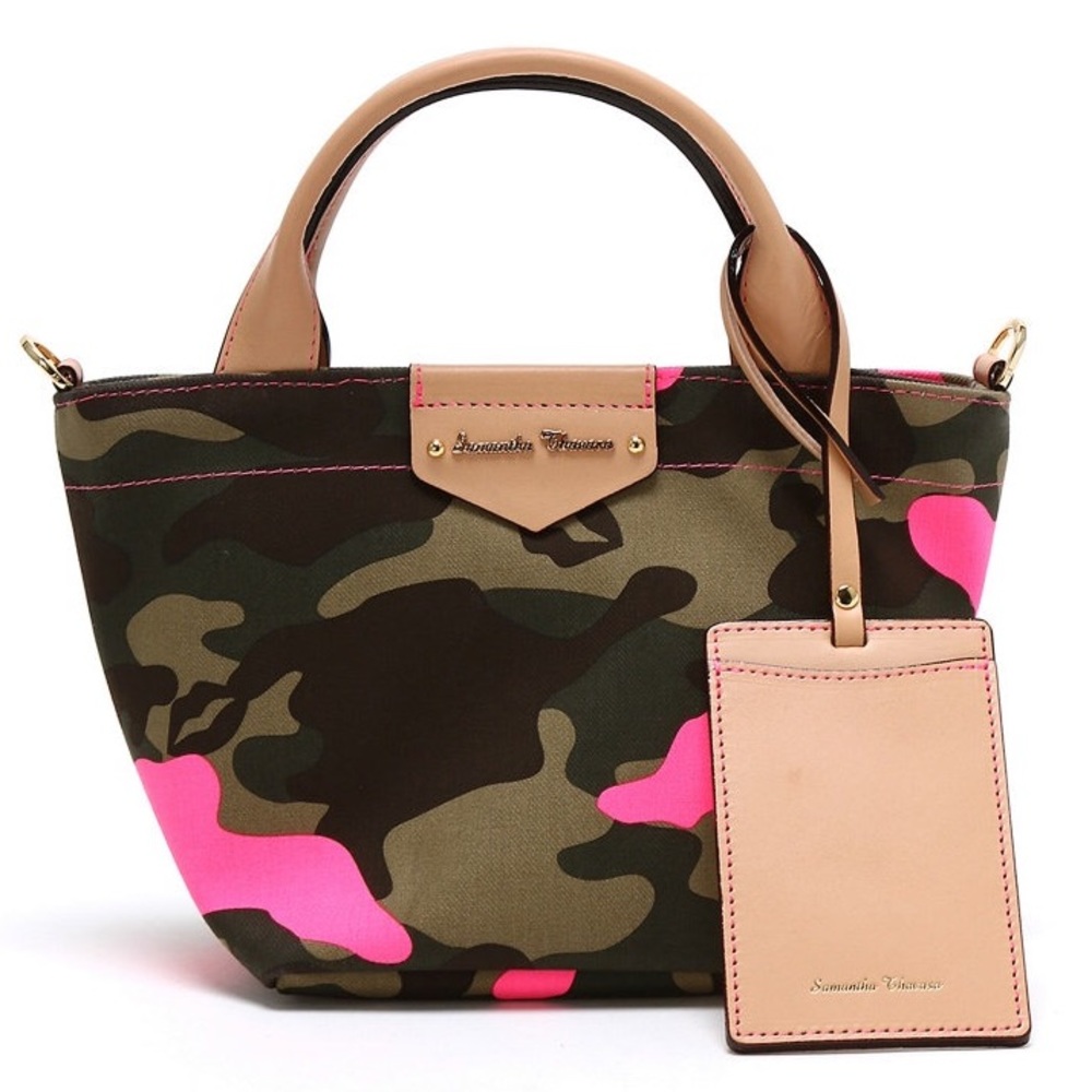 Pink Camo Samantha Thavasa Handbag ✨